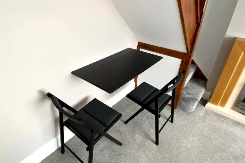 Spacious 2 Bed Apt Sleeps 4 Near Bournemouth Beach Exterior photo